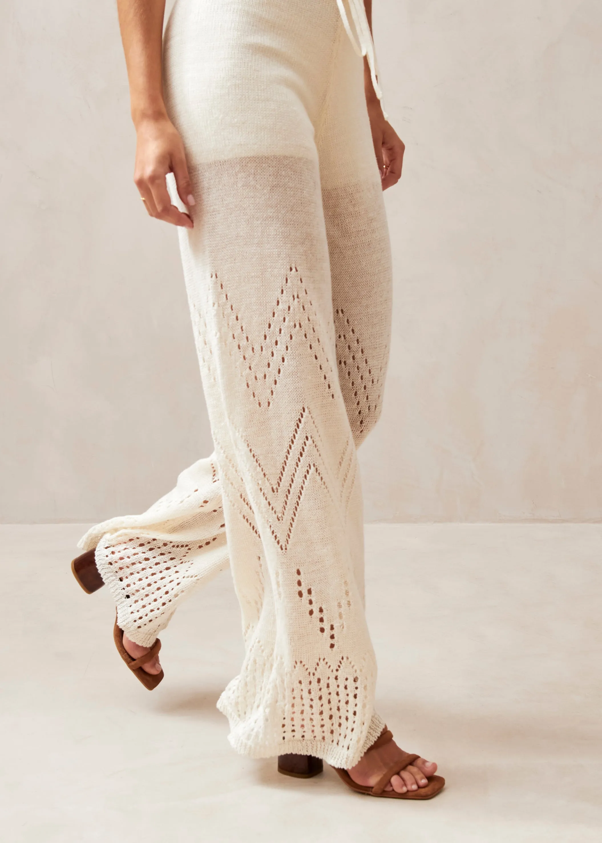 Capri Beige Tricot Pants