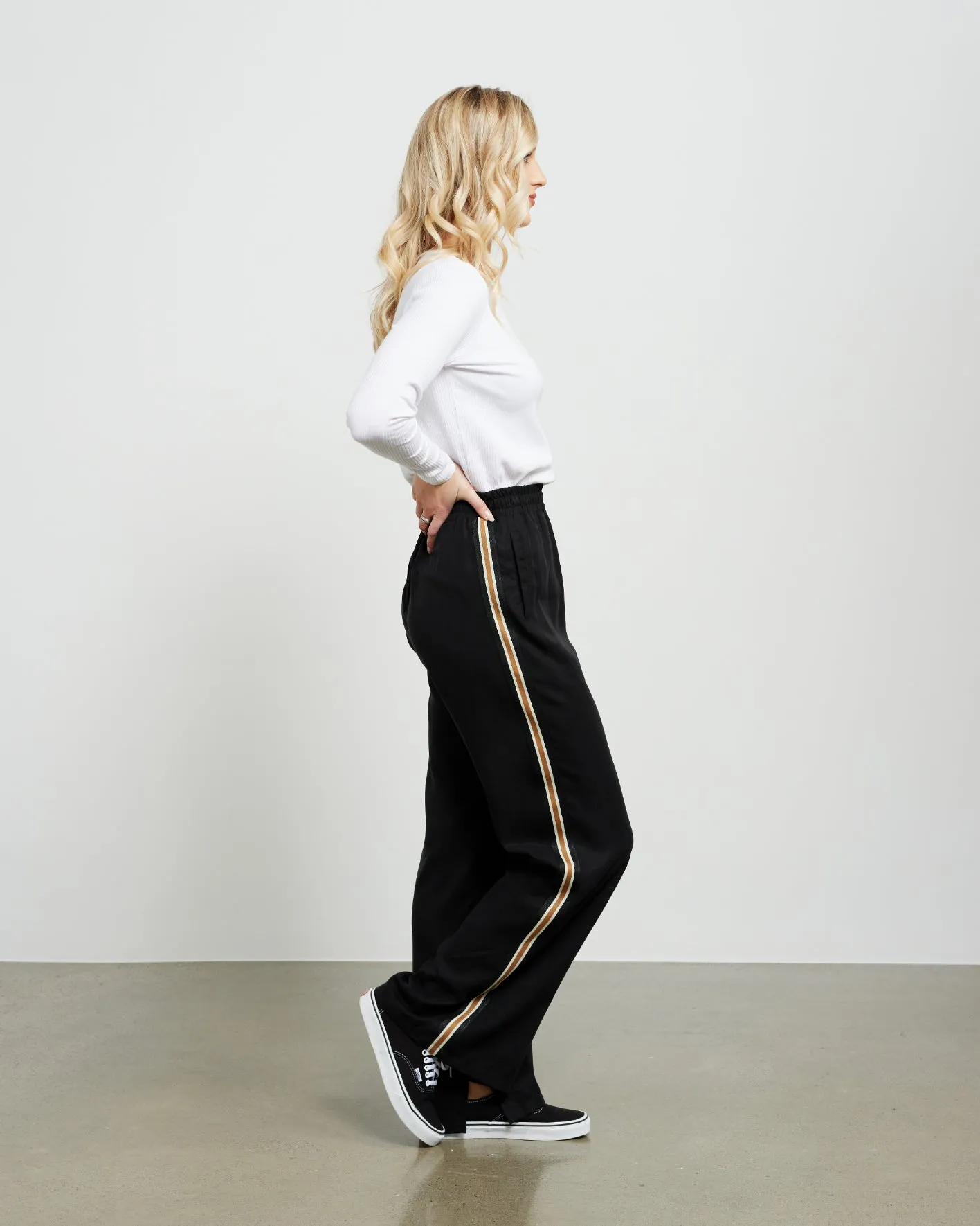 Et Alia Taylor Pant - Black/Latte Stripe