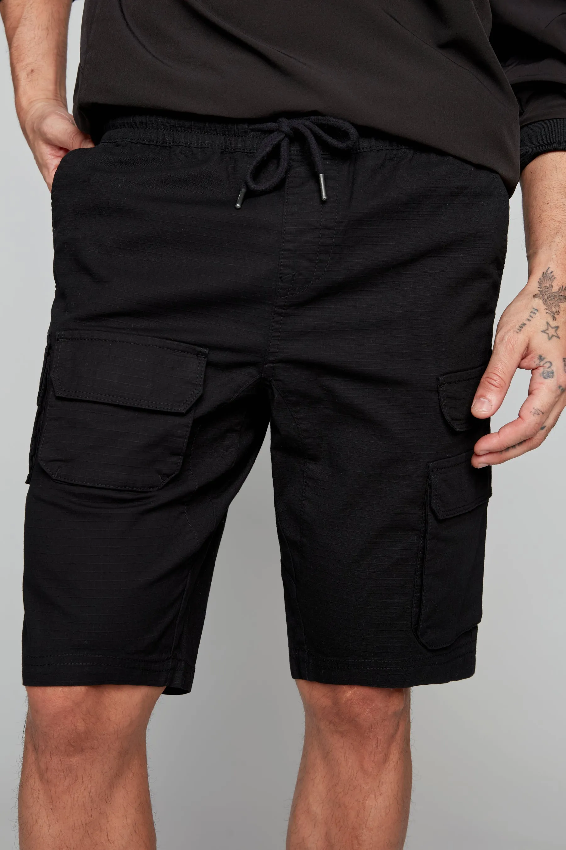 JUDE - Mens Multi Cargo Ripstop Shorts - Black