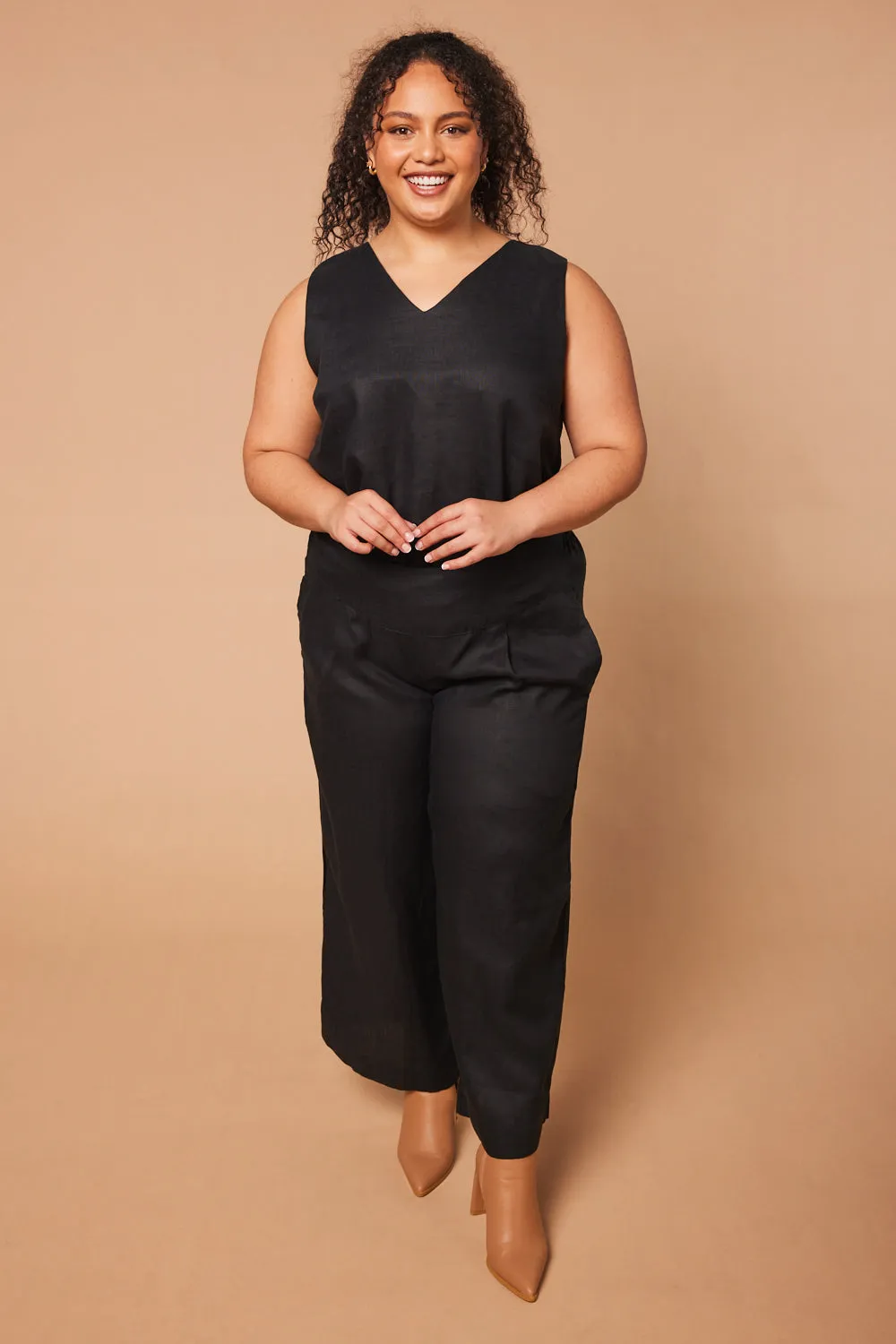 Liliana Wide Leg Linen Pant in Black