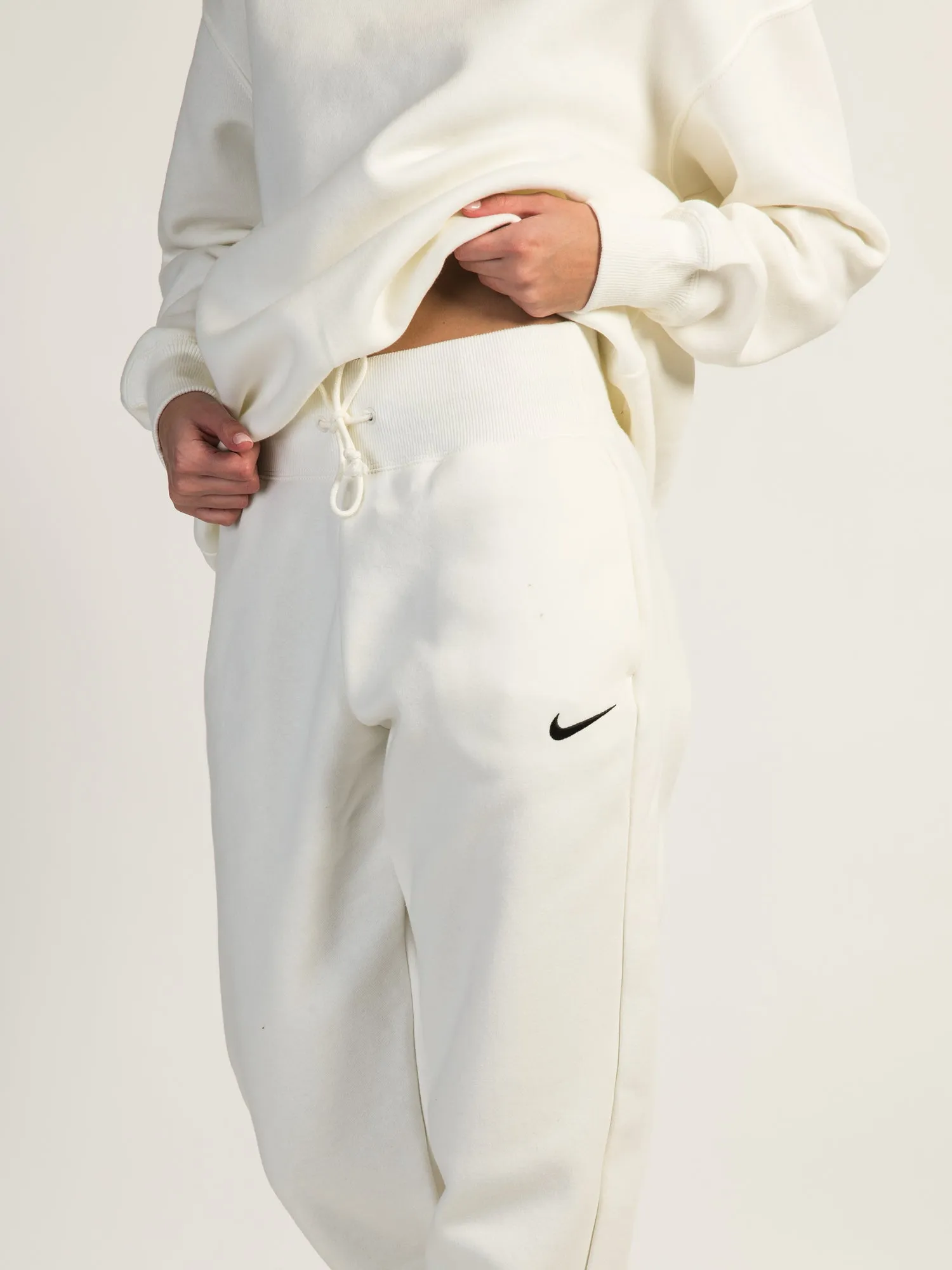 NIKE SPORTSWEAR PHOENIX OVERSIZED SWEATPANTS