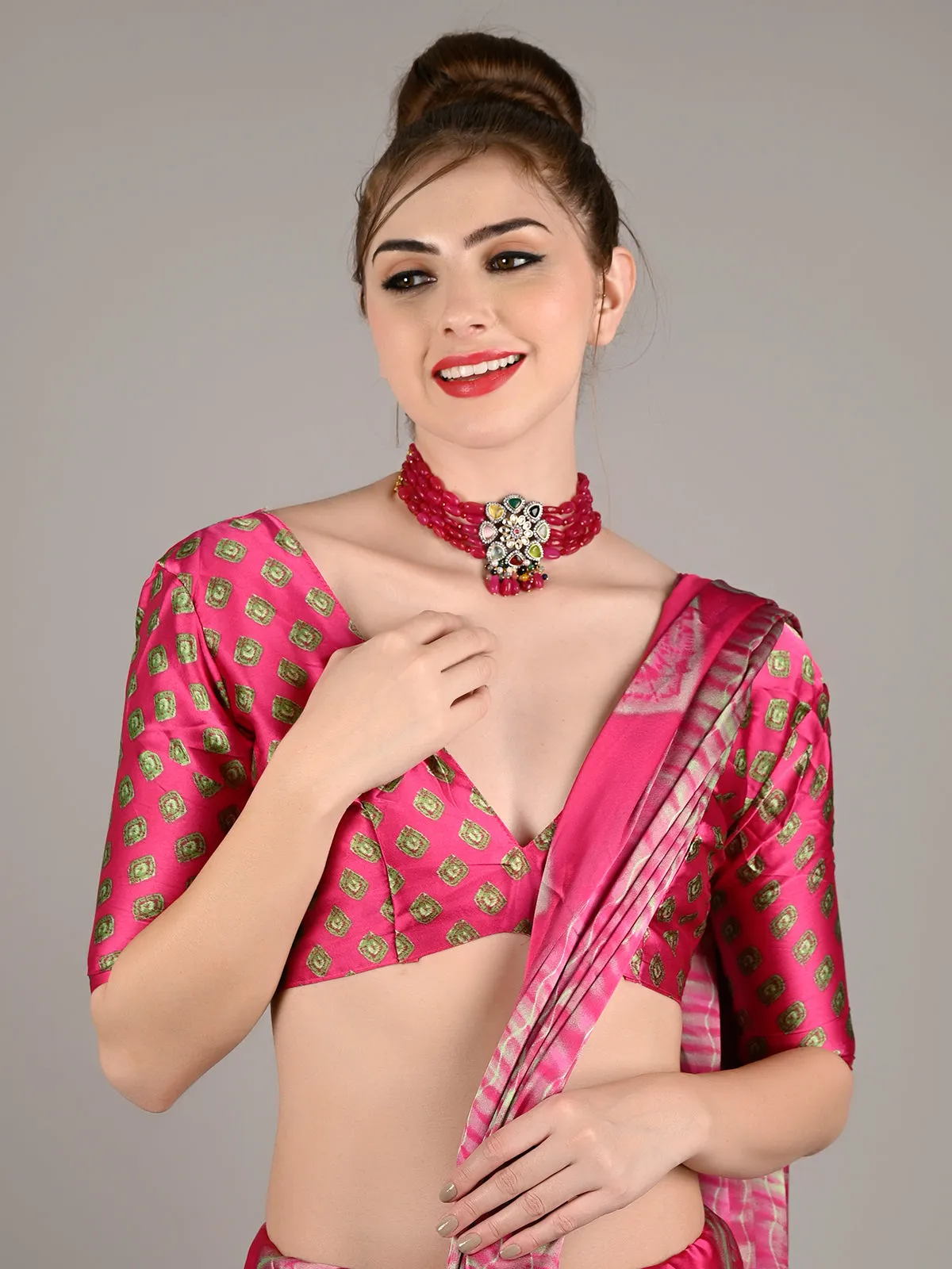 Odette Women Pink Satin Crepe Geometric Print Saree With Unstitched Blouse