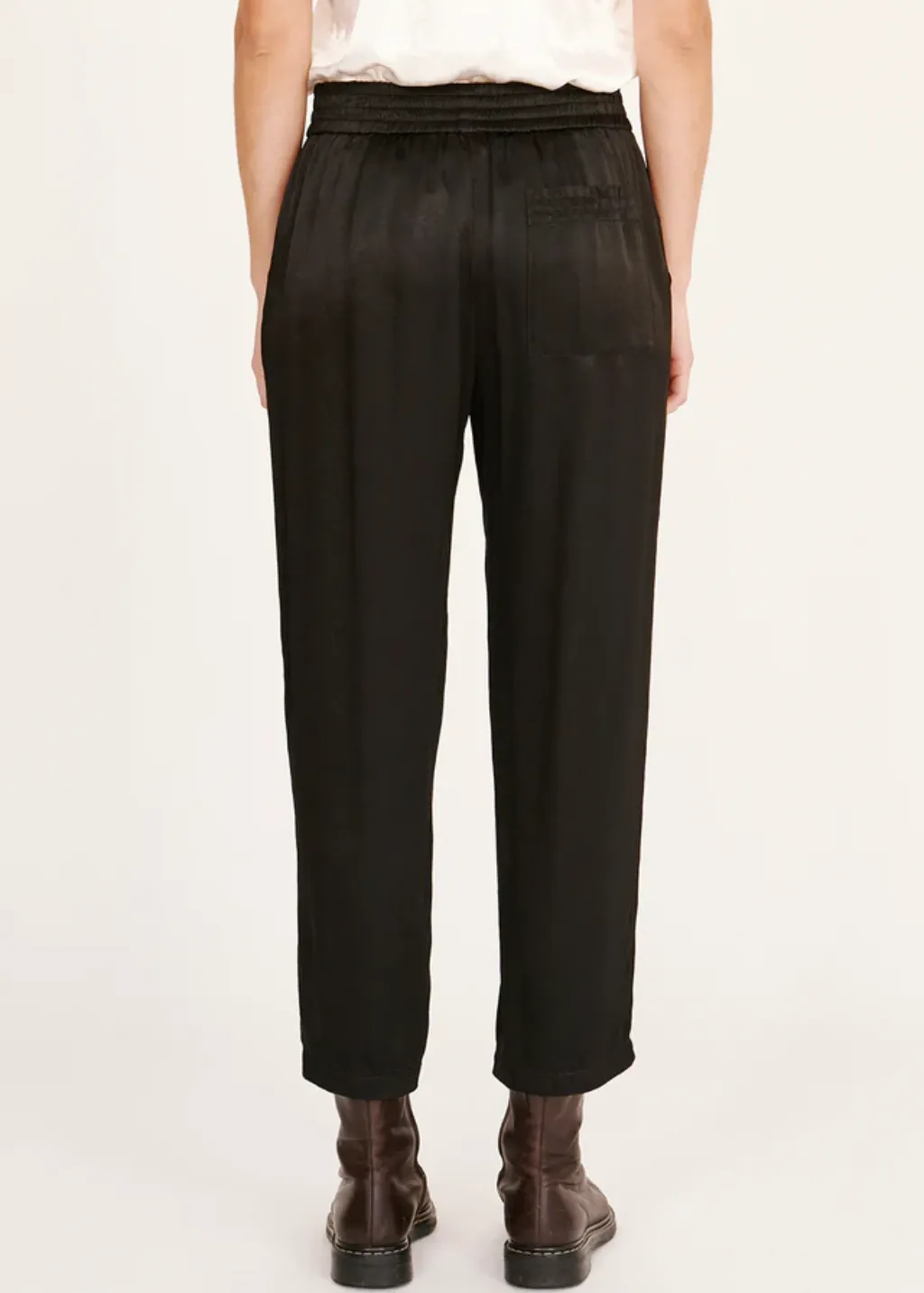 Raquel Allegra Trapunto Pant in Black