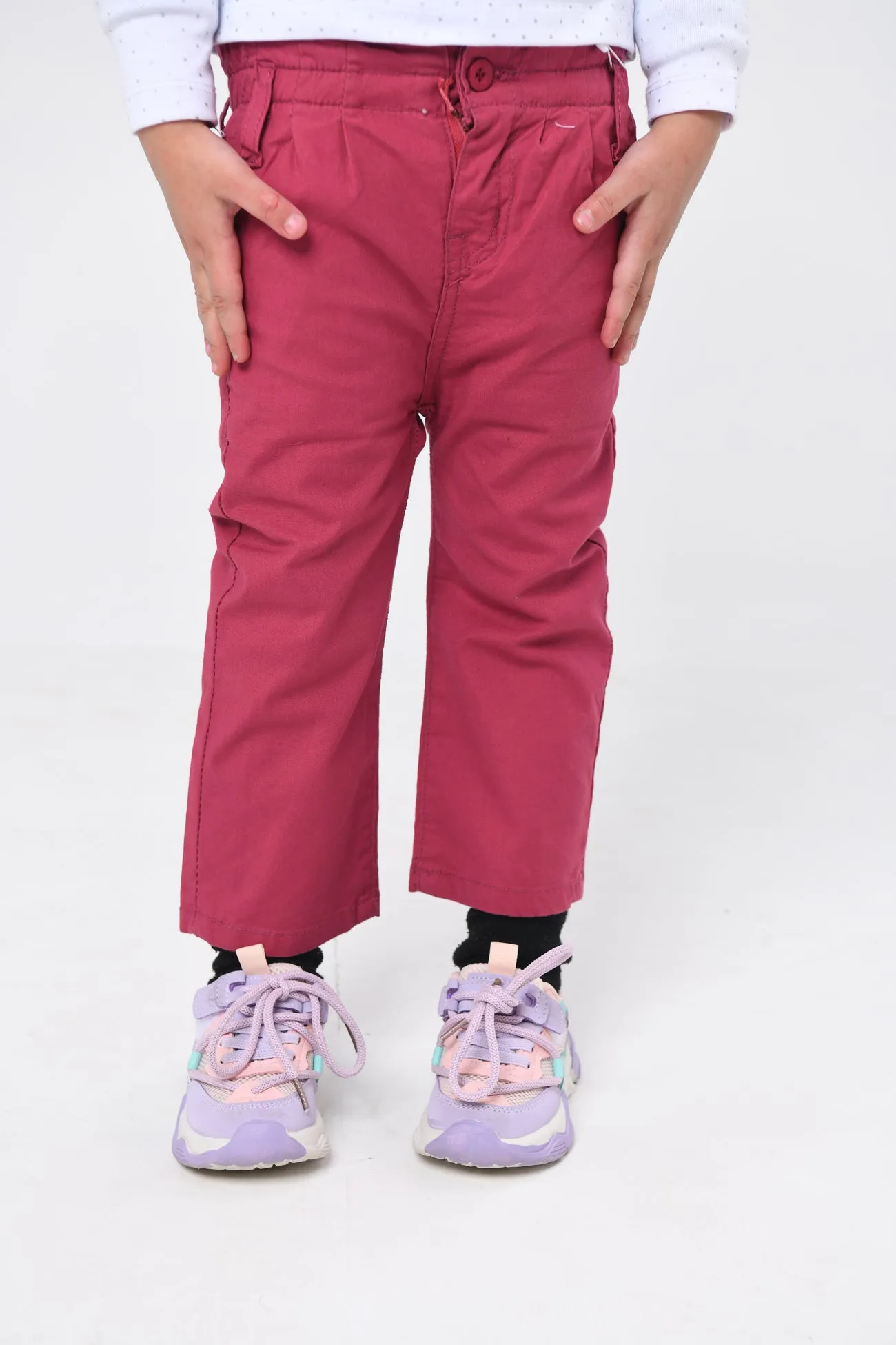 Relaxed Tapered Fit Pants