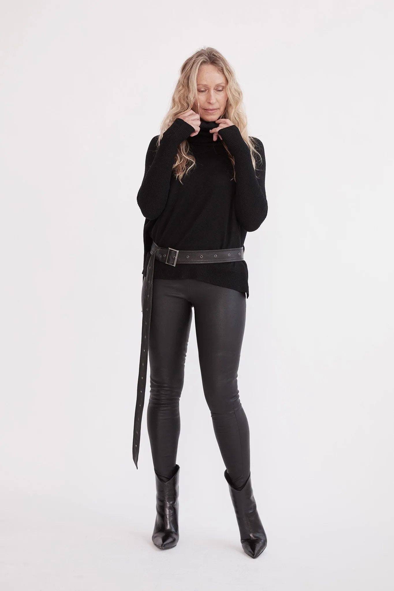 West Broadway Sleek Leather Leggings Black